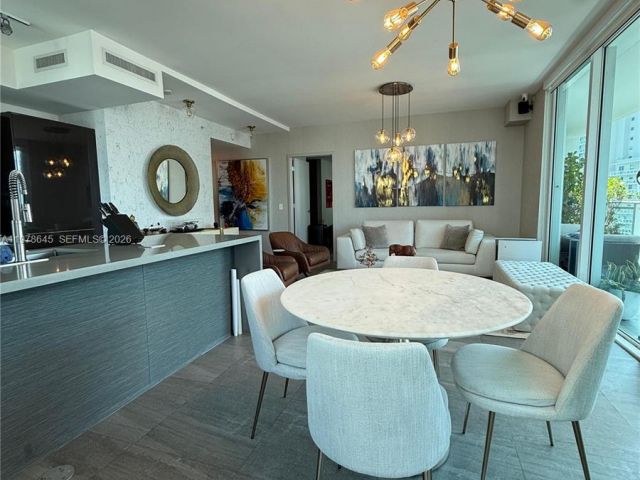 Apartment for rent  Unit #2109 - photo 7453632