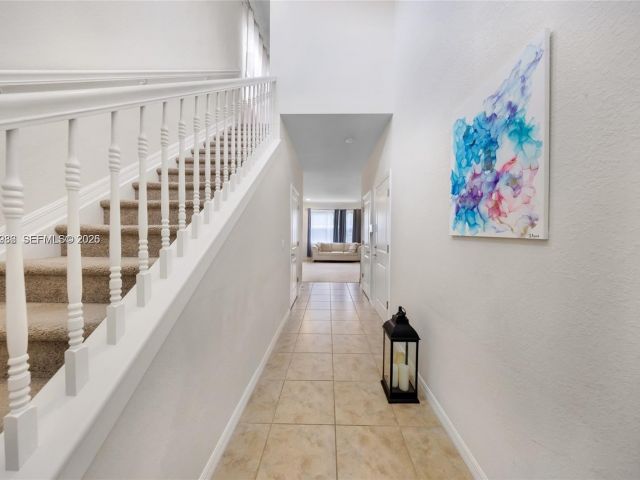 Home for rent at 932 Banyan Dr # - photo 7472844