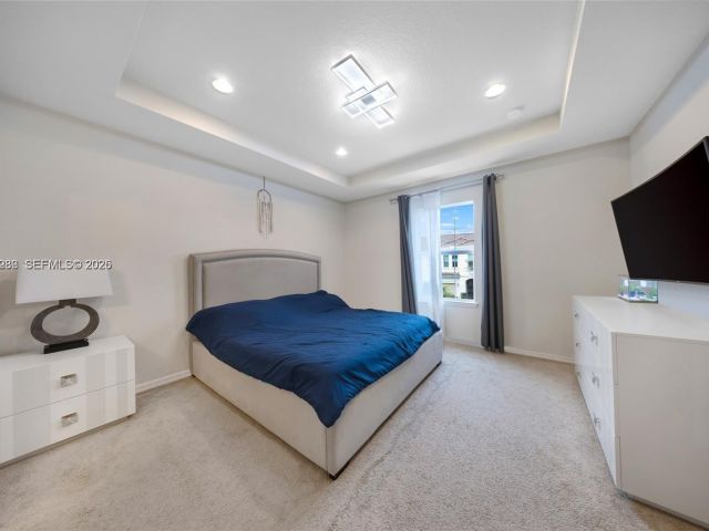 Home for rent at 932 Banyan Dr # - photo 7472845