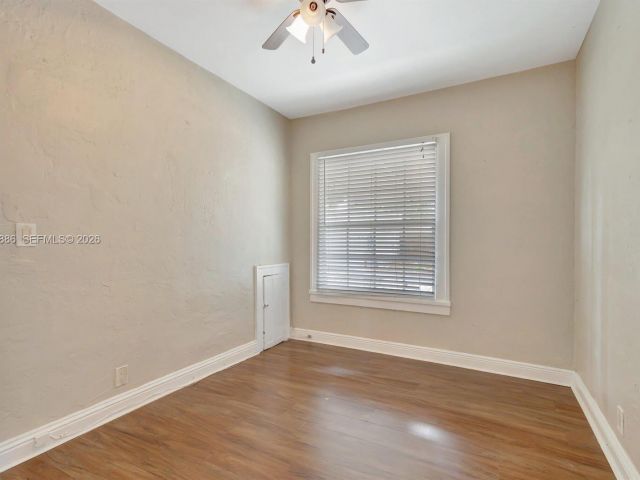 2-bedroom home for rent in West Palm Beach - 630 33rd St 0 - MondialRealty