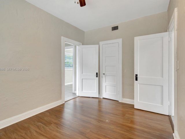 2-bedroom home for rent in West Palm Beach - 630 33rd St 0 - MondialRealty