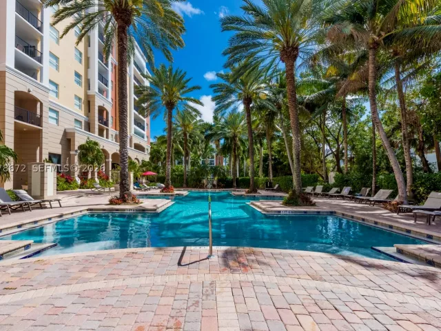 2-bedroom condo for sale in Sunny Isles Beach - 17100 N Bay Rd 1414 - MondialRealty