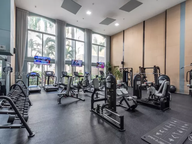 2-bedroom condo for sale in Sunny Isles Beach - 17100 N Bay Rd 1414 - MondialRealty