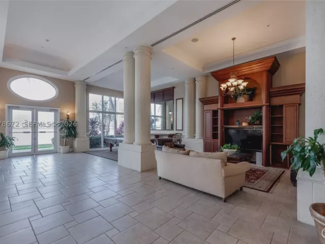 2-bedroom condo for sale in Sunny Isles Beach - 17100 N Bay Rd 1414 - MondialRealty