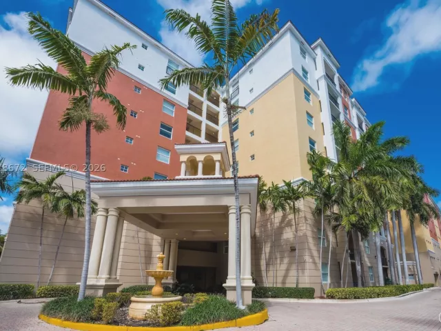 2-bedroom condo for sale in Sunny Isles Beach - 17100 N Bay Rd 1414 - MondialRealty