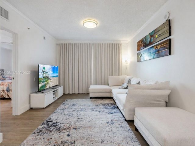 Apartment for sale  Unit #1414 - photo 7512582