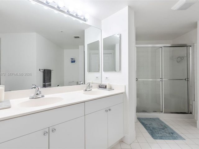 Apartment for sale  Unit #1414 - photo 7512595