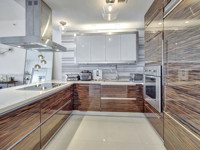 Apartment for rent  Unit #4002 - photo 7483816