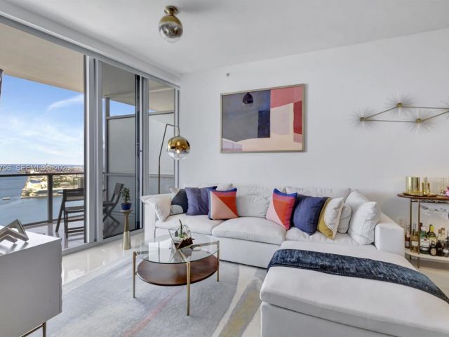 Apartment for rent  Unit #4002 - photo 7483820