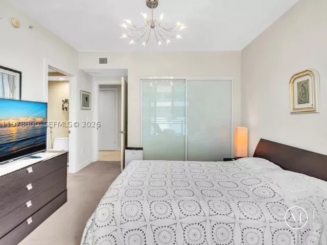 3-bedroom condo for sale in Hollywood - 3535 S Ocean Dr 905 - MondialRealty