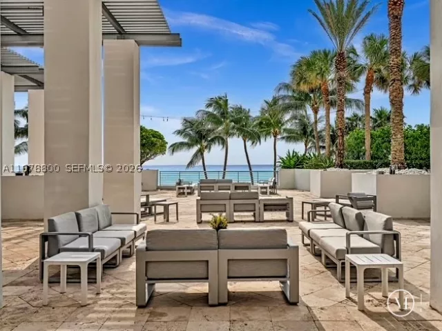 3-bedroom condo for sale in Hollywood - 3535 S Ocean Dr 905 - MondialRealty