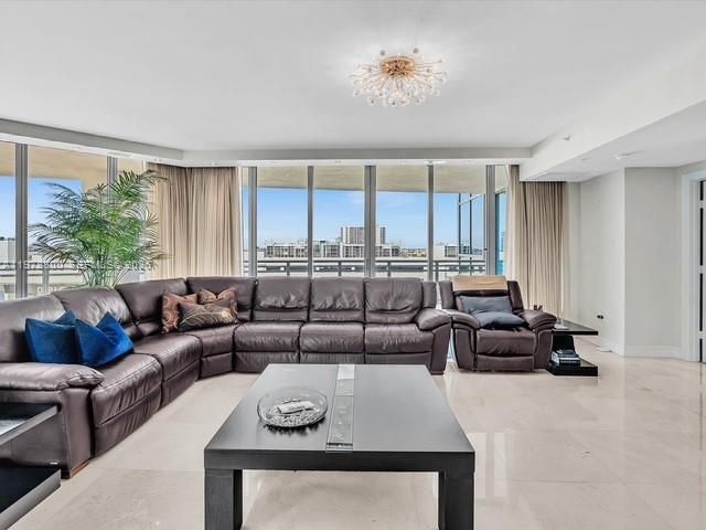 Apartment for sale  Unit #905 - photo 7531278