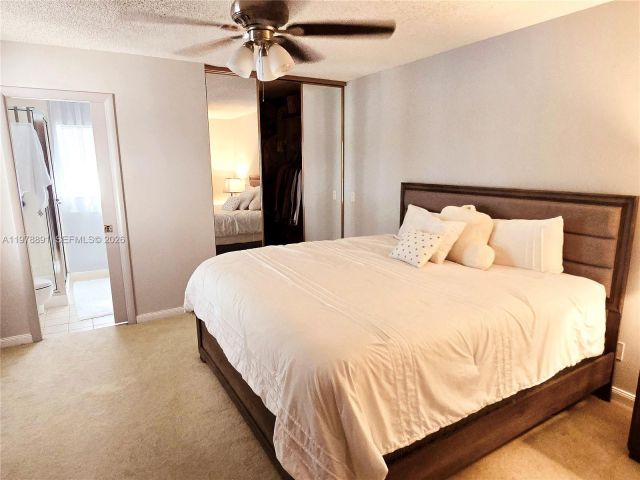 2-bedroom home for rent in West Palm Beach - 1931 Hartford Ct 21C - MondialRealty