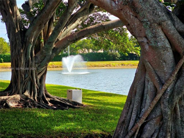 2-bedroom home for rent in West Palm Beach - 1931 Hartford Ct 21C - MondialRealty