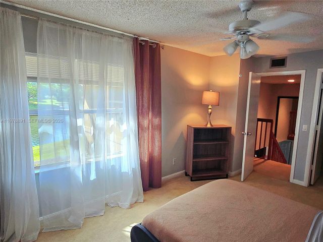 2-bedroom home for rent in West Palm Beach - 1931 Hartford Ct 21C - MondialRealty