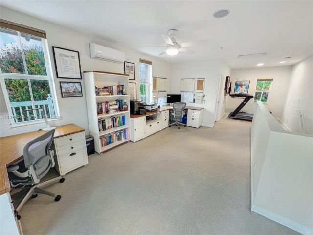 Home for sale at 229 SW 9th Ave - photo 7481599