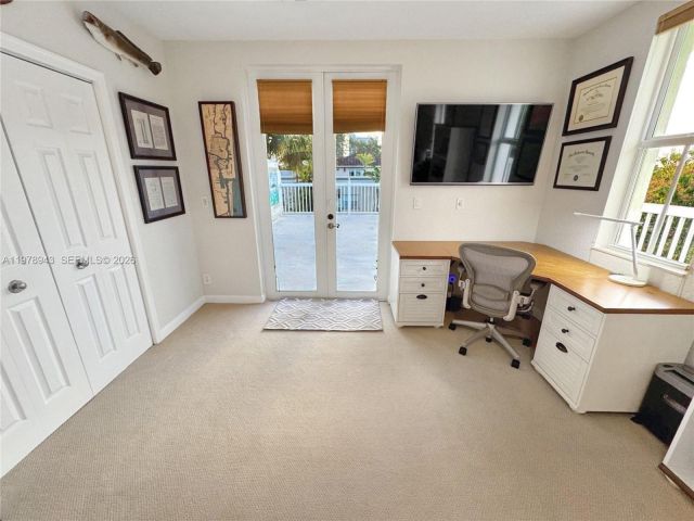 Home for sale at 229 SW 9th Ave - photo 7481600