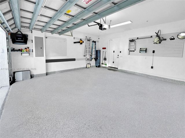 Home for sale at 229 SW 9th Ave - photo 7481607