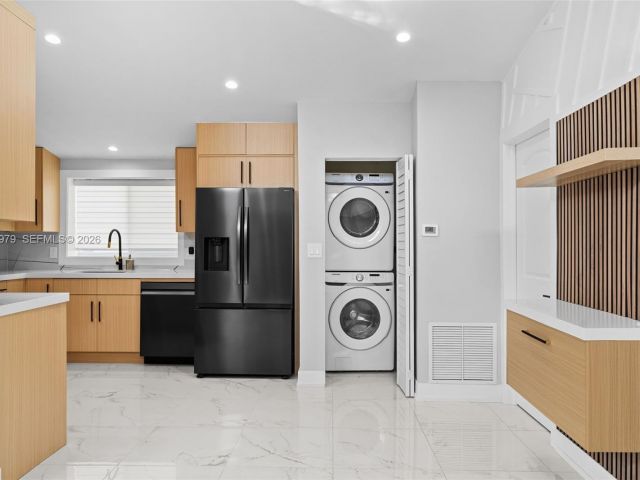 Home for rent at 1519 Biarritz Dr (avail ASAP) - photo 7468733