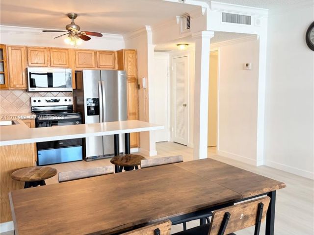 Apartment for rent  Unit #521 - photo 7470140