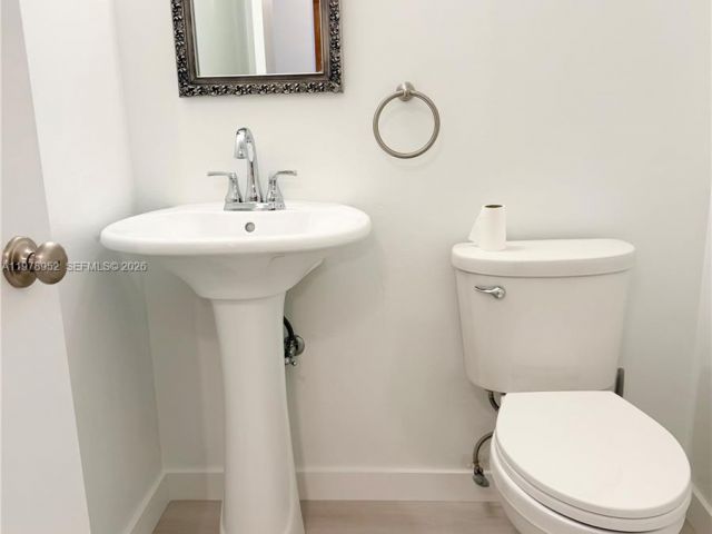 Apartment for rent  Unit #521 - photo 7470155