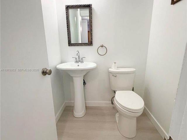 Apartment for rent  Unit #521 - photo 7470157