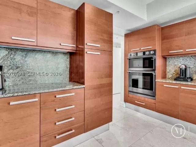 3-bedroom condo for rent in Hollywood - 3535 S OCEAN DR 905 - MondialRealty