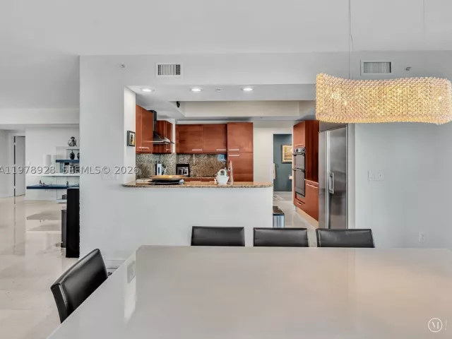 3-bedroom condo for rent in Hollywood - 3535 S OCEAN DR 905 - MondialRealty