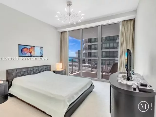 3-bedroom condo for rent in Hollywood - 3535 S OCEAN DR 905 - MondialRealty