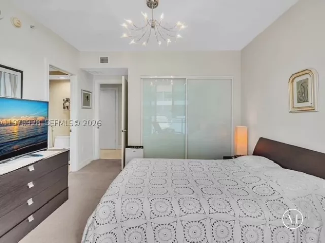 3-bedroom condo for rent in Hollywood - 3535 S OCEAN DR 905 - MondialRealty