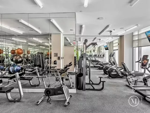 3-bedroom condo for rent in Hollywood - 3535 S OCEAN DR 905 - MondialRealty