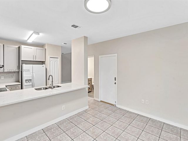 3-bedroom home for rent in Pembroke Pines - 2297 NW 160th Ter 2297 - MondialRealty