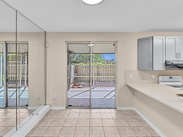 3-bedroom home for rent in Pembroke Pines - 2297 NW 160th Ter 2297 - MondialRealty