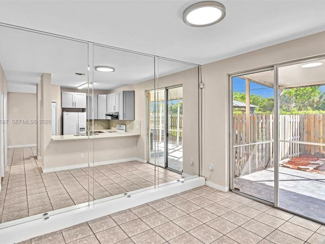 3-bedroom home for rent in Pembroke Pines - 2297 NW 160th Ter 2297 - MondialRealty