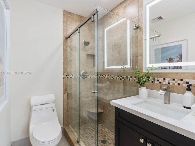 Home for rent at 1341 SW 10th St 0 - photo 7483095