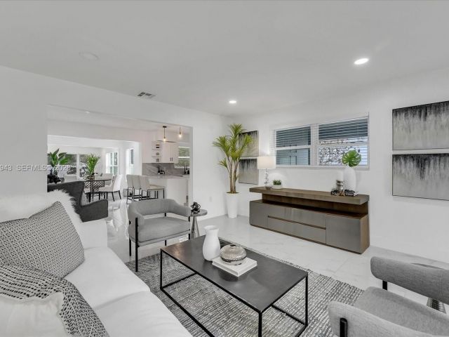 Home for sale at 20 NE 29TH ST - photo 7451531