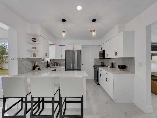 Home for sale at 20 NE 29TH ST - photo 7451536