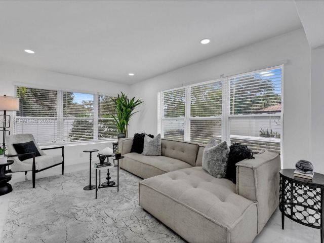 Home for sale at 20 NE 29TH ST - photo 7451538