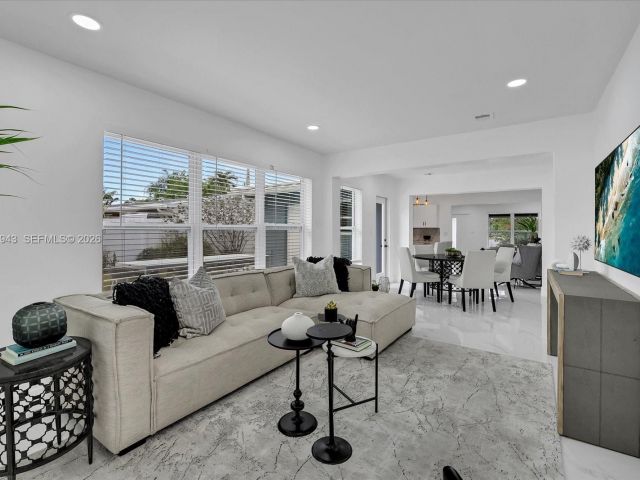 Home for sale at 20 NE 29TH ST - photo 7451539