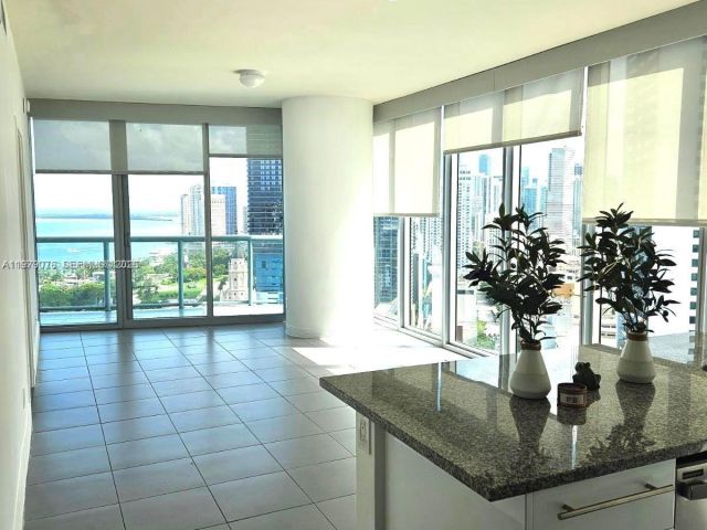 Apartment for sale  Unit #3001 - photo 7477959