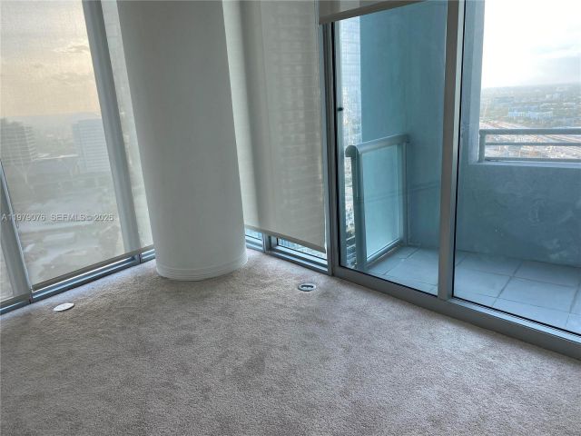 Apartment for sale  Unit #3001 - photo 7477962