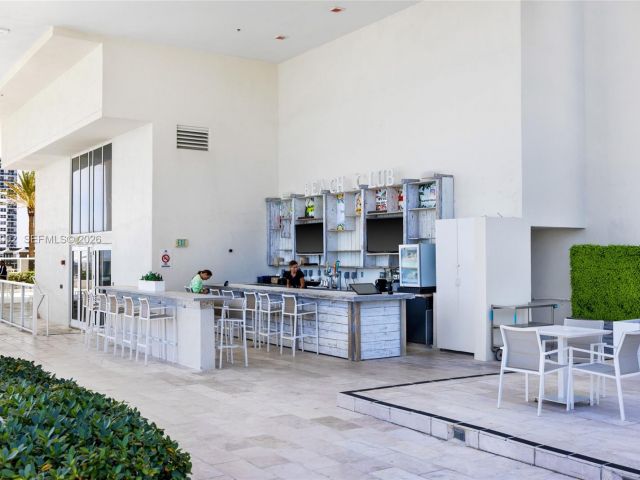 Apartment for rent  Unit #2806 - photo 7499597