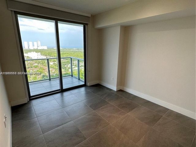 Apartment for rent  Unit #2716 - photo 7505265