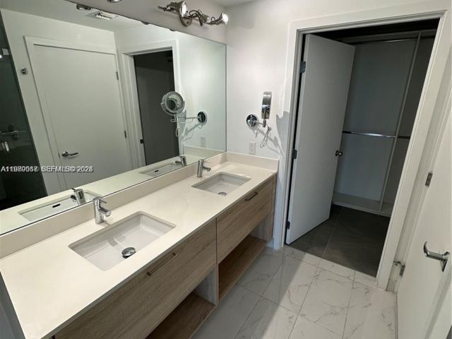 Apartment for rent  Unit #2716 - photo 7505266