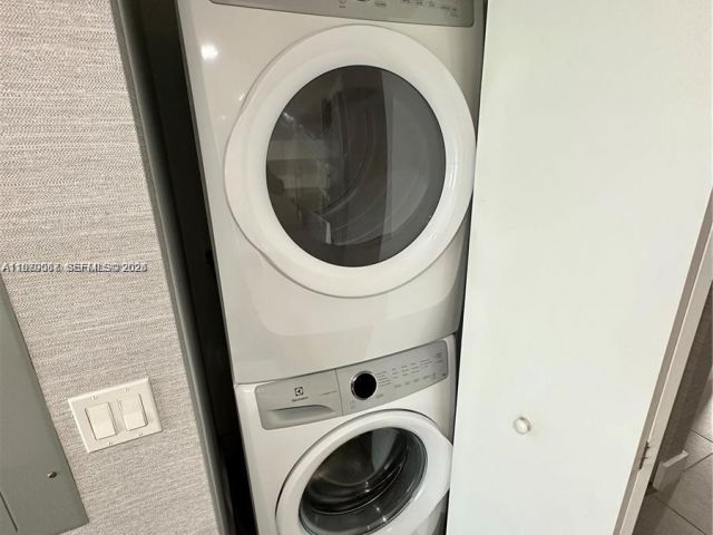 Apartment for rent  Unit #2716 - photo 7505273