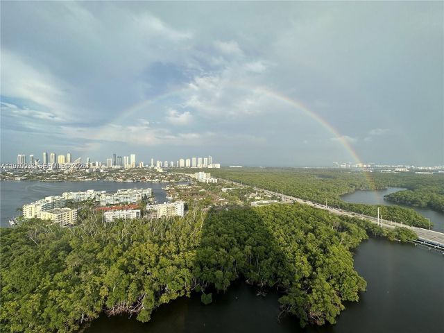 Apartment for rent  Unit #2716 - photo 7505274