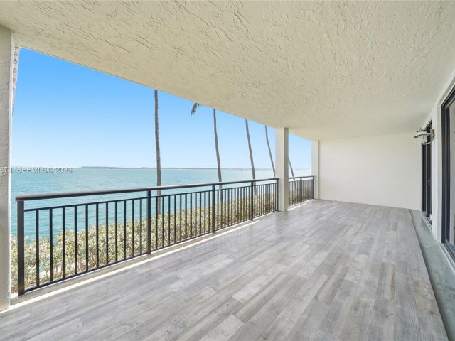 Apartment for rent  Unit #222 - photo 7469677