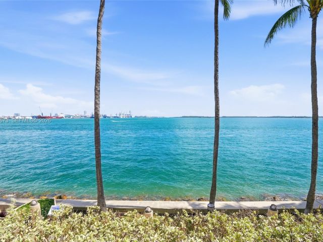 Apartment for rent  Unit #222 - photo 7469679