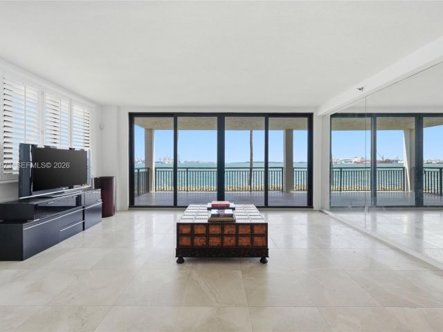 Apartment for rent  Unit #222 - photo 7469685