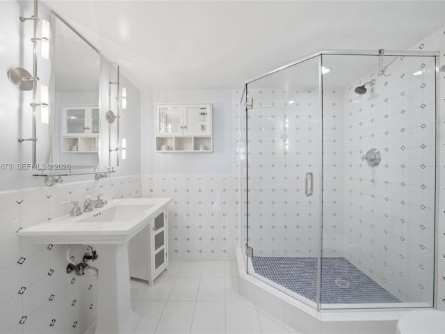 Apartment for rent  Unit #222 - photo 7469705